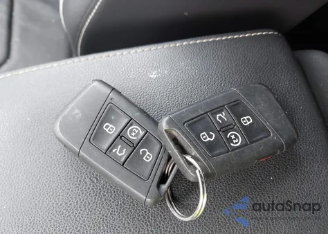 2022 Volkswagen Tiguan 2.0T Sel R-Line из США, поврежденный, VIN 3VV4B7AXXNM103836